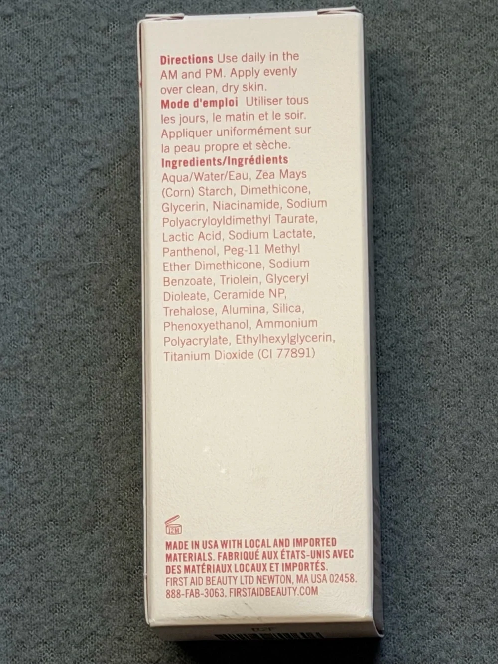 First Aid Beauty Daily Resurfacing Lotion 2% Niacinamide in White & Pink